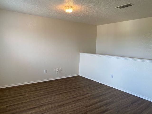 1101 Mustang Ridge Drive, Fort Worth, TX 76052
