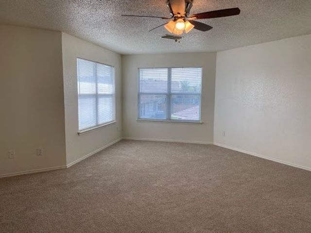 1101 Mustang Ridge Drive, Fort Worth, TX 76052