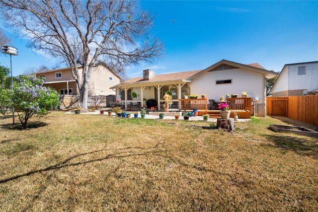 12022 Carmel Park LN, Austin, TX 78727