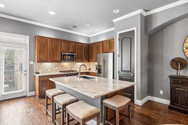 5740 Robbie Road, Plano, TX 75024
