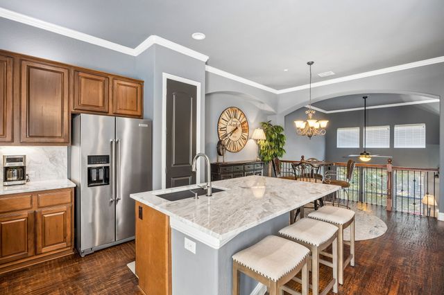 5740 Robbie Road, Plano, TX 75024