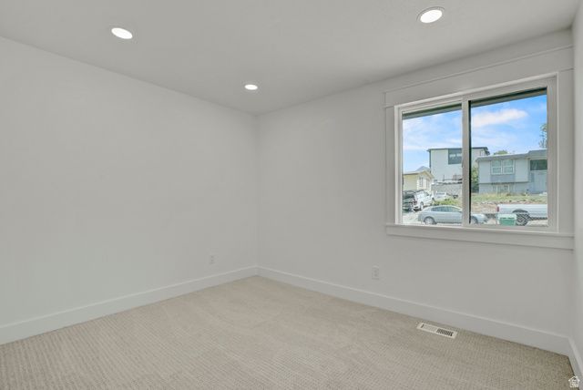 9420 S STREATHAM RD, Sandy, UT 84070