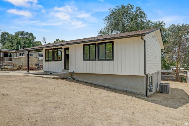 9420 S STREATHAM RD, Sandy, UT 84070