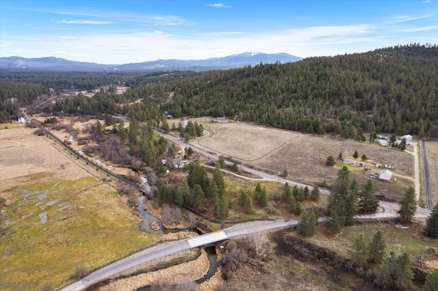 36015 N MILAN-ELK Rd, Chattaroy, WA 99003