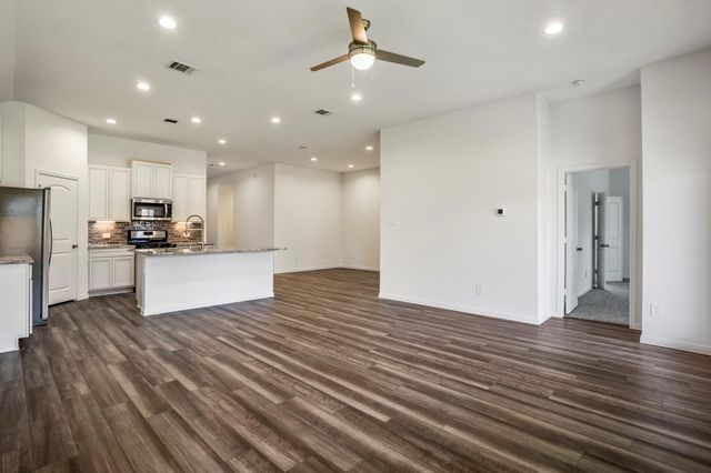 922 Youth Water Road, Montgomery, TX 77316