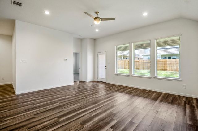 922 Youth Water Road, Montgomery, TX 77316