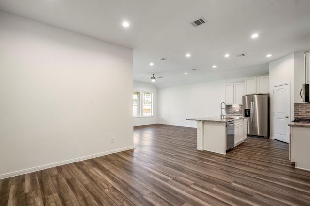 922 Youth Water Road, Montgomery, TX 77316