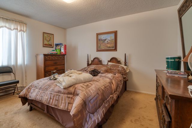 1701 Chelwood Park Boulevard NE, Albuquerque, NM 87112