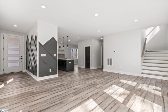 649 Canterbury Road, Piedmont, SC 29673