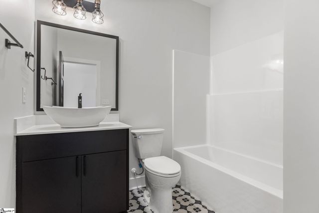 649 Canterbury Road, Piedmont, SC 29673