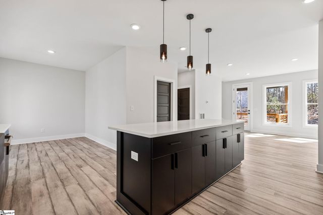 649 Canterbury Road, Piedmont, SC 29673