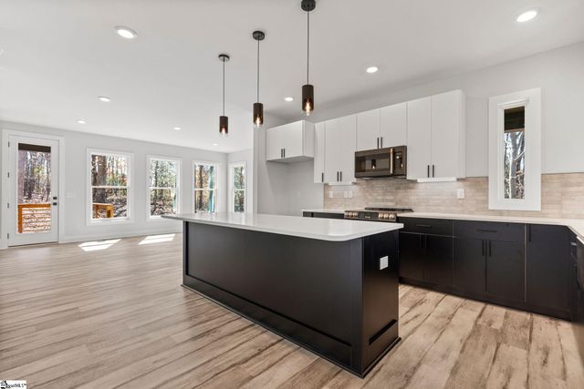 649 Canterbury Road, Piedmont, SC 29673