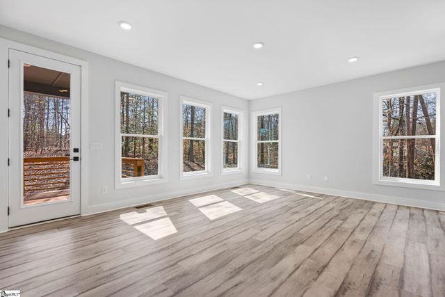 649 Canterbury Road, Piedmont, SC 29673