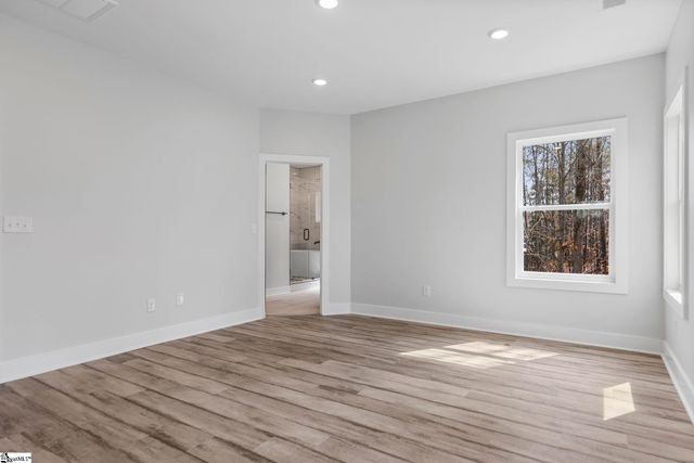 649 Canterbury Road, Piedmont, SC 29673