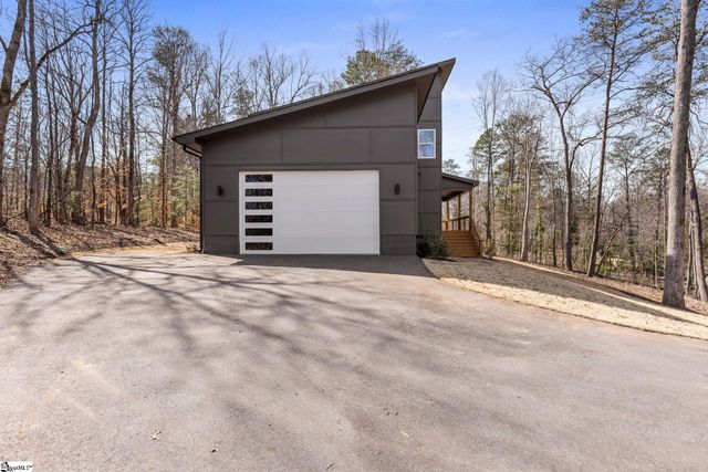 649 Canterbury Road, Piedmont, SC 29673