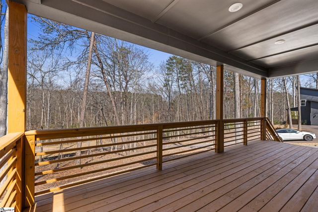 649 Canterbury Road, Piedmont, SC 29673