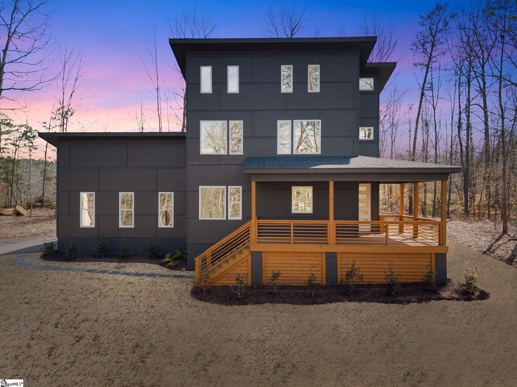 649 Canterbury Road, Piedmont, SC 29673