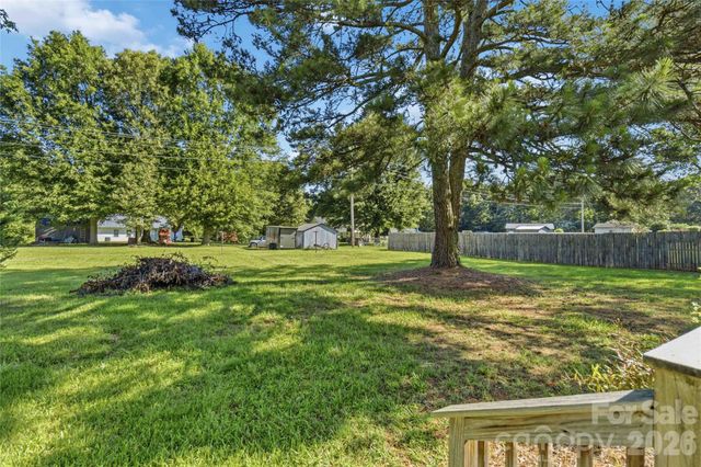 408 W Sandy Ridge Road, Monroe, NC 28112