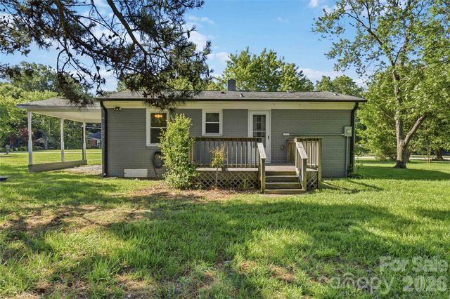408 W Sandy Ridge Road, Monroe, NC 28112