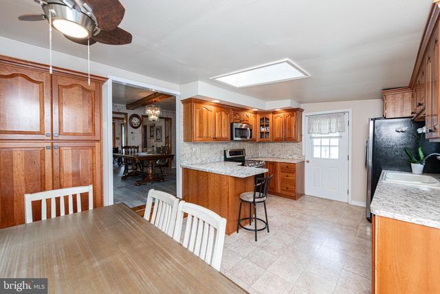 39 ROSSITER AVE, Phoenixville, PA 19460