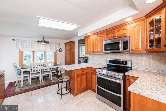 39 ROSSITER AVE, Phoenixville, PA 19460