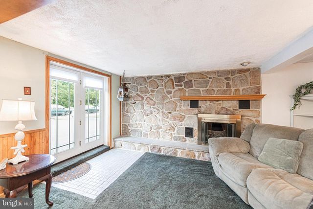 39 ROSSITER AVE, Phoenixville, PA 19460