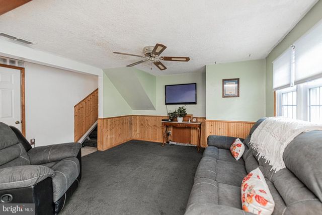 39 ROSSITER AVE, Phoenixville, PA 19460