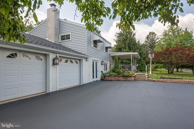 39 ROSSITER AVE, Phoenixville, PA 19460