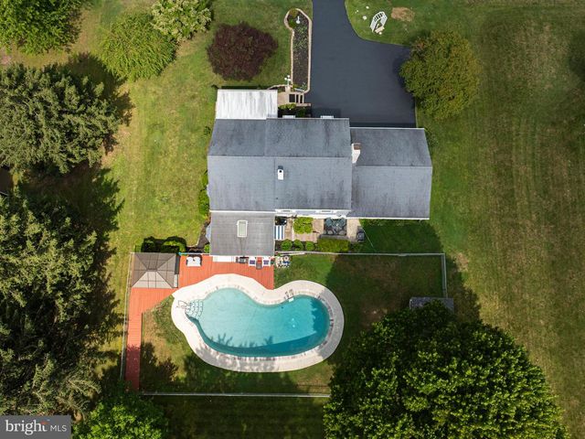 39 ROSSITER AVE, Phoenixville, PA 19460