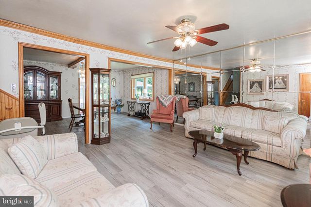 39 ROSSITER AVE, Phoenixville, PA 19460