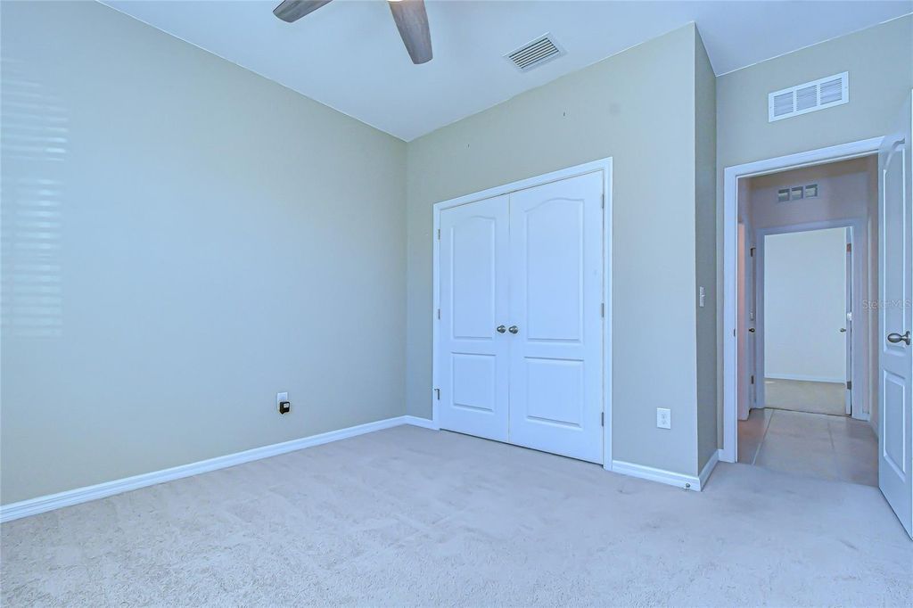 Image 18 of property listing at 10434 SCENIC HOLLOW DRIVE, Riverview, FL 33578