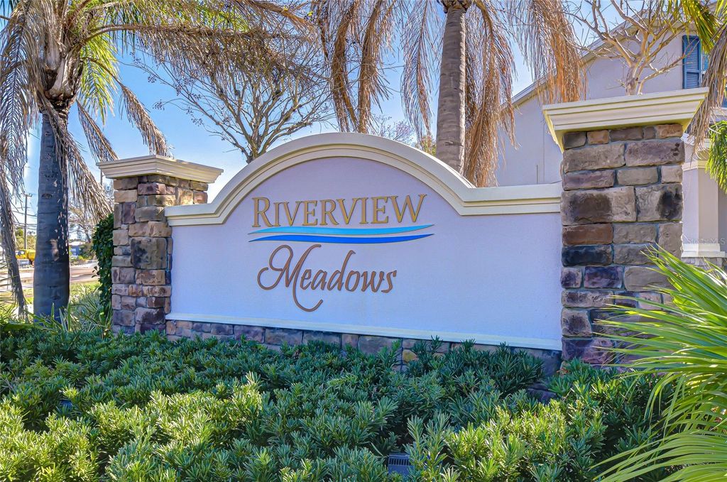 Image 27 of property listing at 10434 SCENIC HOLLOW DRIVE, Riverview, FL 33578