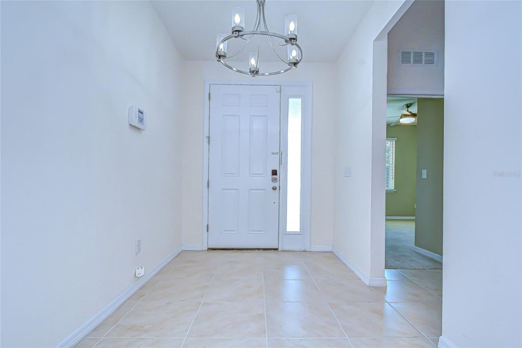 Image 4 of property listing at 10434 SCENIC HOLLOW DRIVE, Riverview, FL 33578