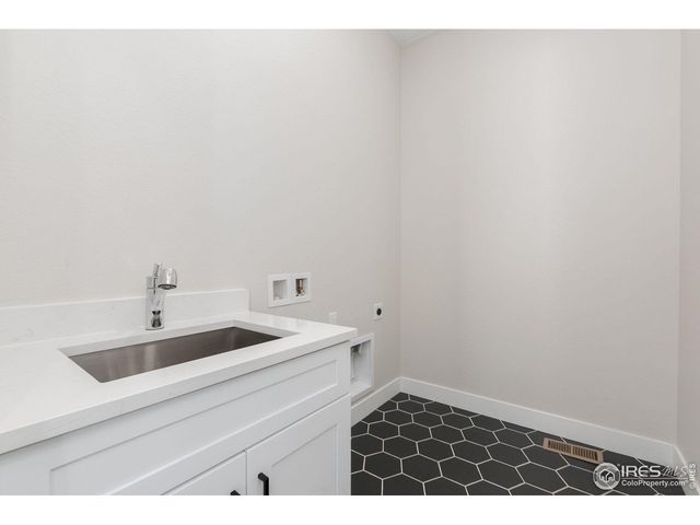 5835 Gianna Dr, Timnath, CO 80547