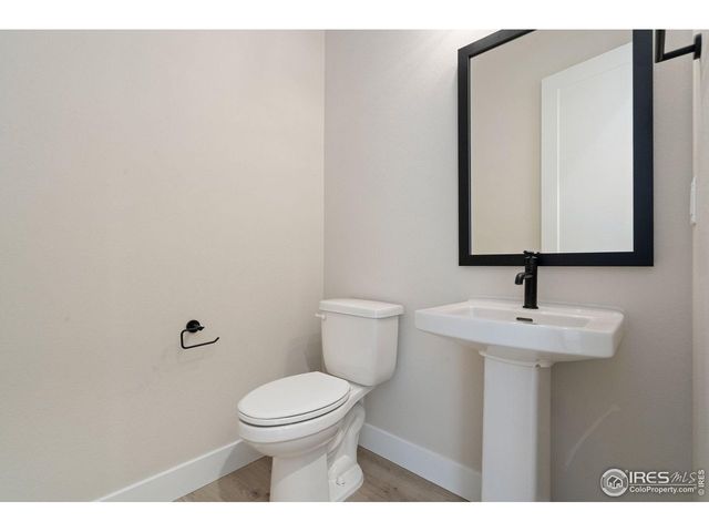 5835 Gianna Dr, Timnath, CO 80547