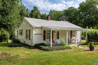 304 MARTIN KINGS RD, Charlottesville, VA 22902