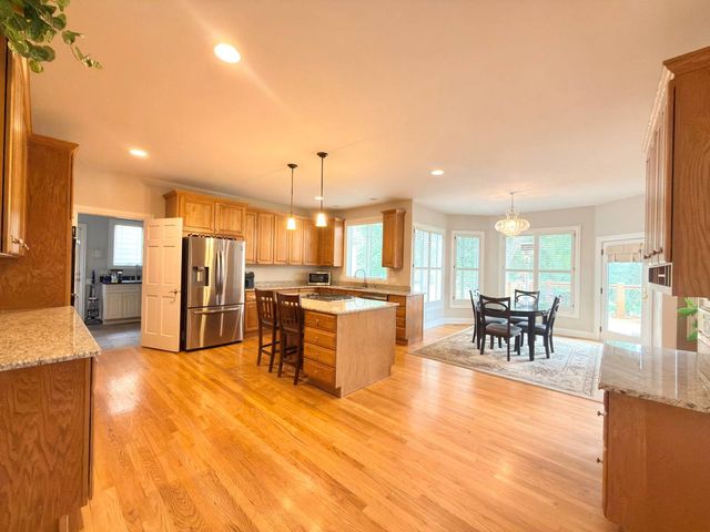 28278 Gray Barn Lane, Lake Barrington, IL 60010