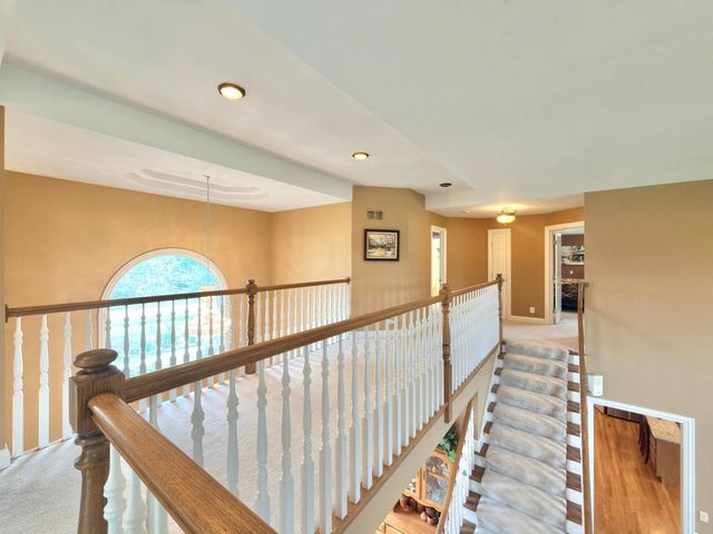 28278 Gray Barn Lane, Lake Barrington, IL 60010