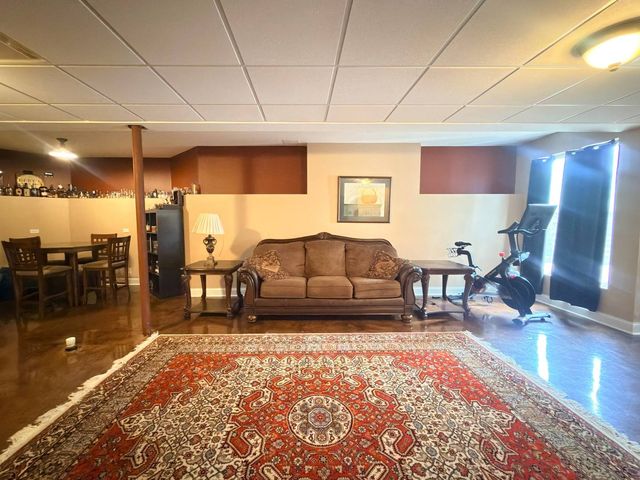 28278 Gray Barn Lane, Lake Barrington, IL 60010