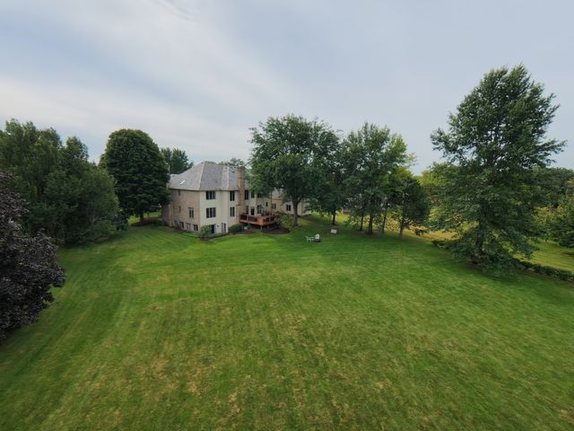 28278 Gray Barn Lane, Lake Barrington, IL 60010