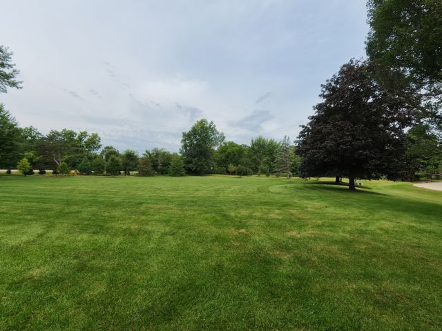 28278 Gray Barn Lane, Lake Barrington, IL 60010