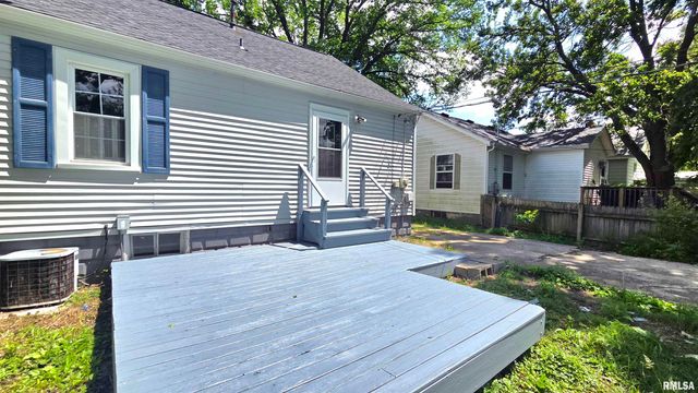 1907 N 10TH Street, Springfield, IL 62702