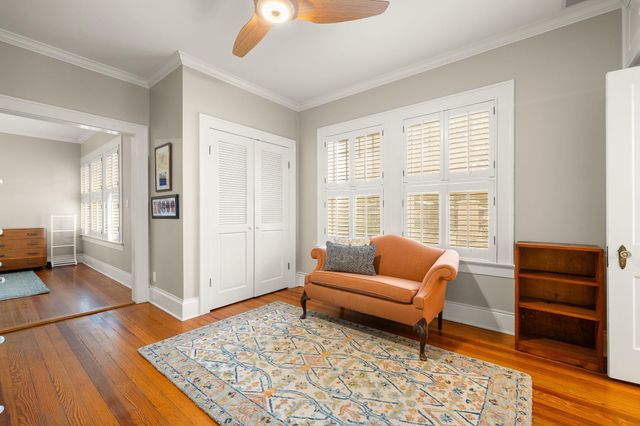 105 Laurel LN, Austin, TX 78705