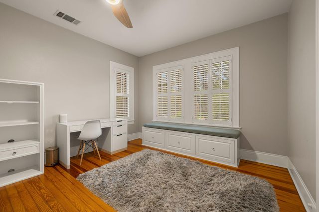 105 Laurel LN, Austin, TX 78705