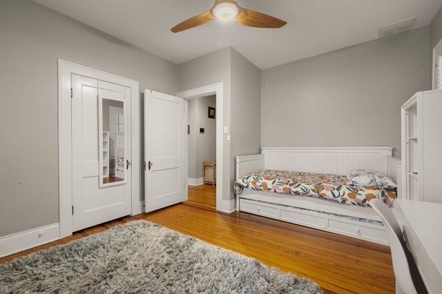 105 Laurel LN, Austin, TX 78705