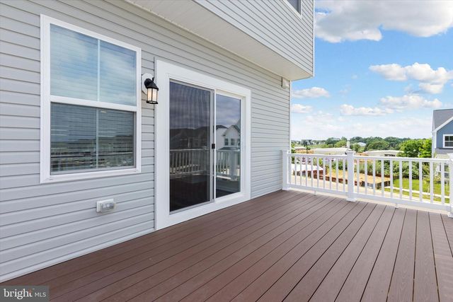 405 17TH AVENUE, Ranson, WV 25438