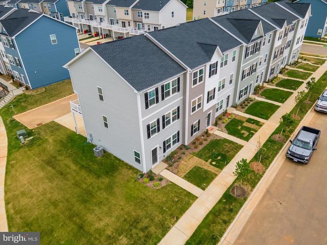 405 17TH AVENUE, Ranson, WV 25438