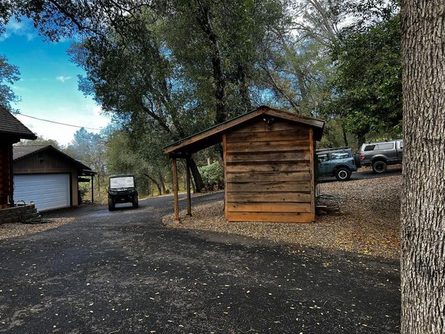 13606 Jeep Trail, Redding, CA 96003