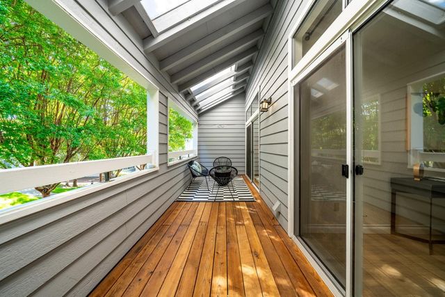 1654 Parkview Green Circle, San Jose, CA 95131