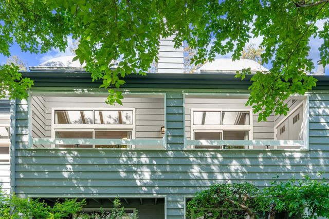 1654 Parkview Green Circle, San Jose, CA 95131